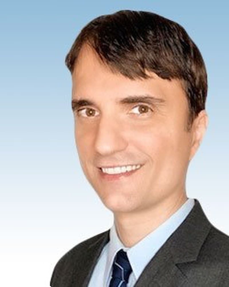 Vedan Djesevic, MD